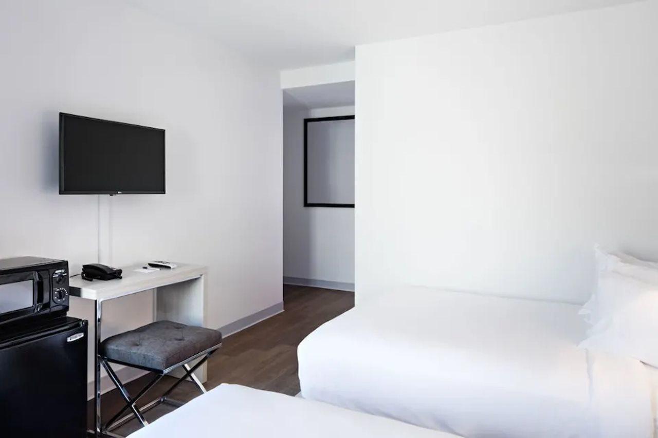 Gatsby Athens Otel Dış mekan fotoğraf A room at the hotel