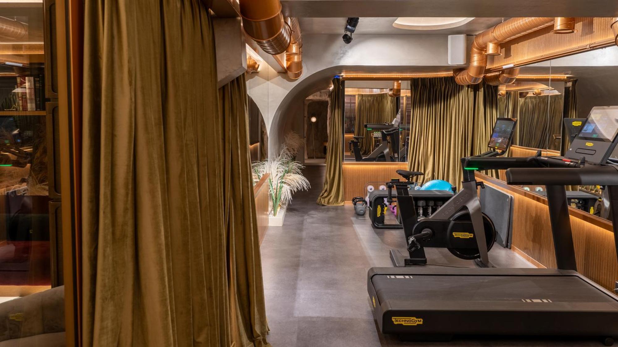 Gatsby Athens Otel Dış mekan fotoğraf The gym at The Dorchester