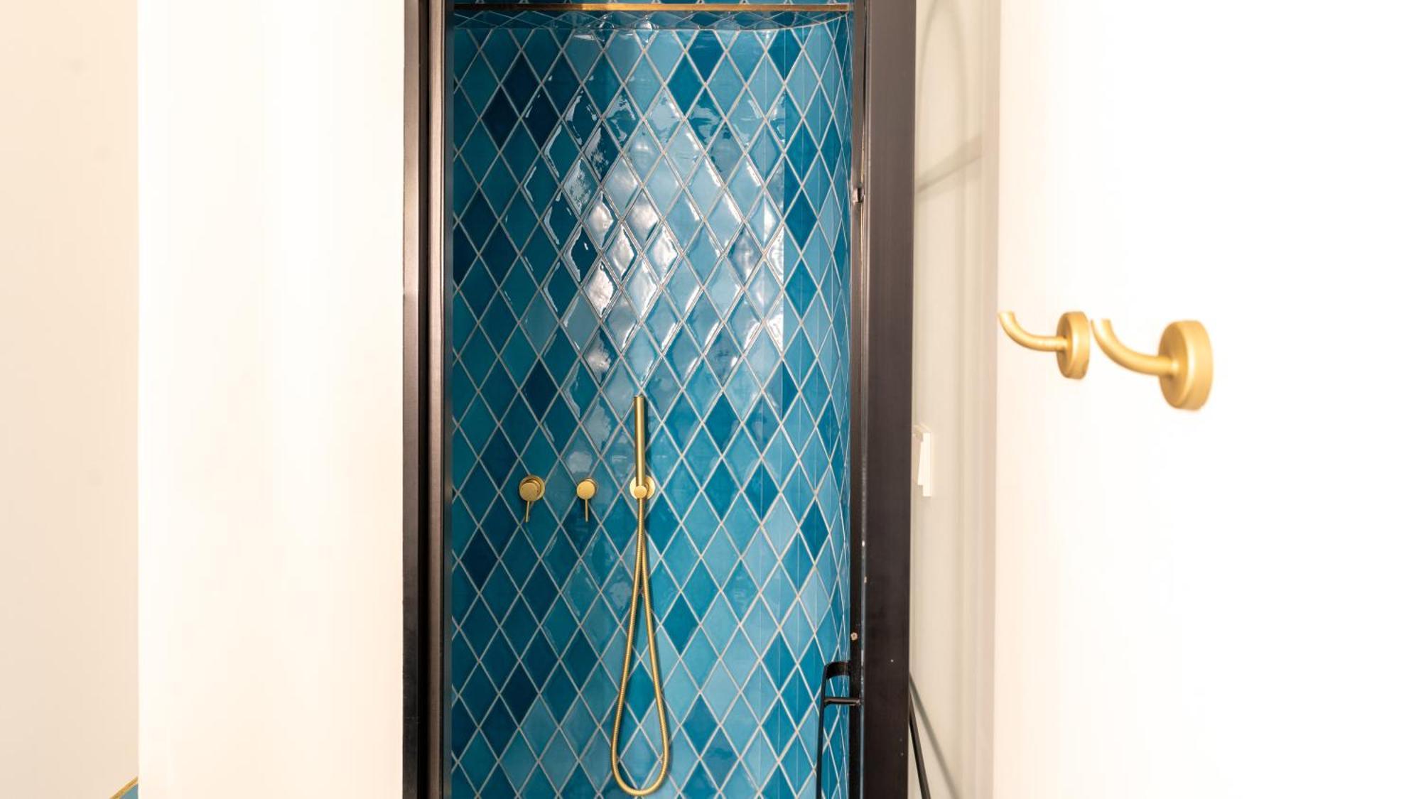 Gatsby Athens Otel Dış mekan fotoğraf Shower
